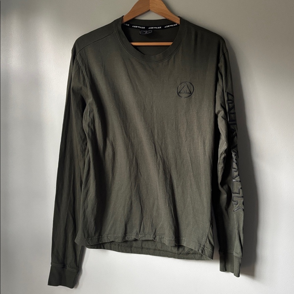 Airwalk Olive Green Men’s Crew Neck Shirt size M